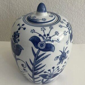 Blue & White Decorative Chinoiserie Floral Jar